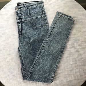 Refuge Super Skinny Jeans